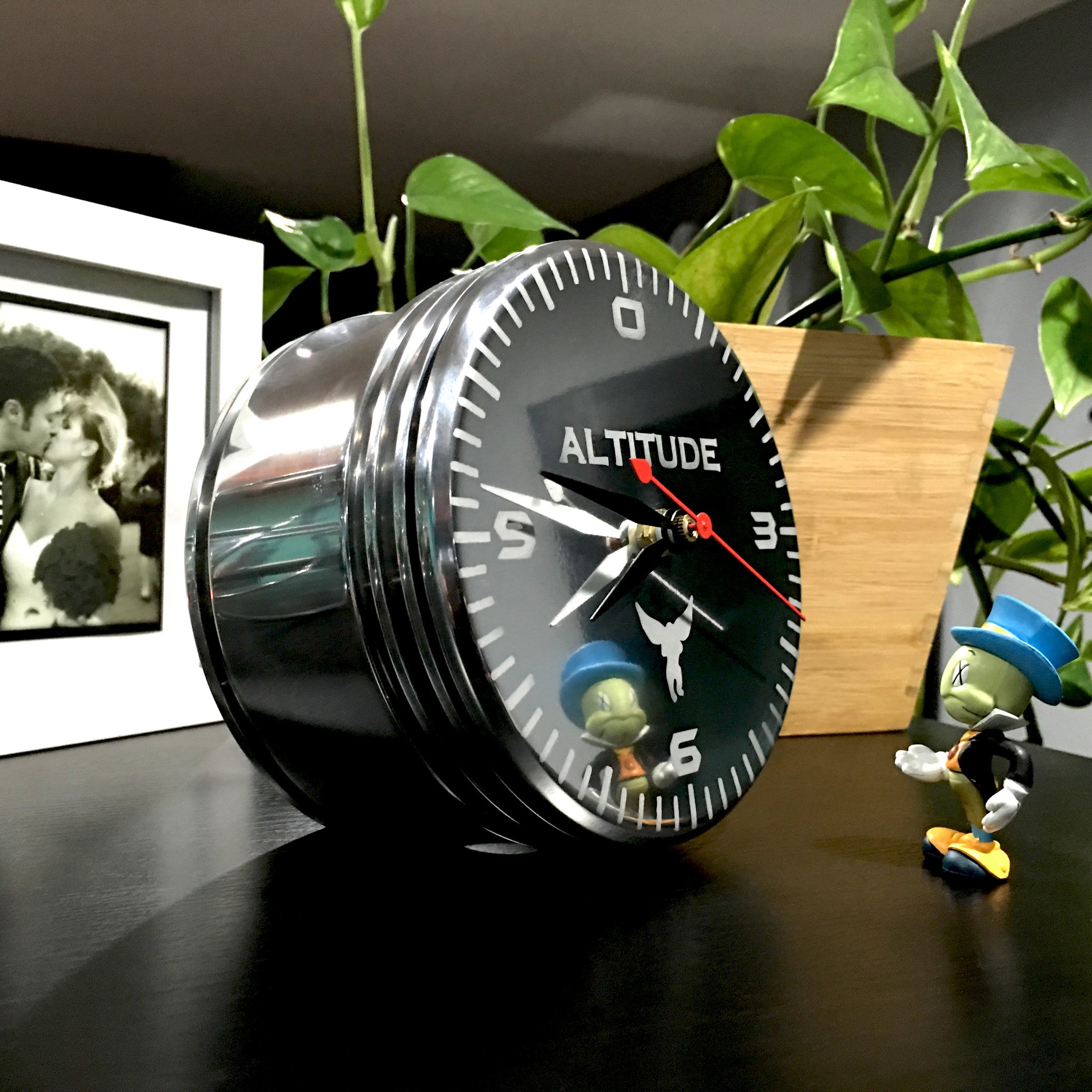 Altimeter WWII Airplane Radial Engine Piston Desk Clock, Aviation Art, Airplane Furniture